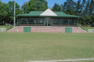 Airey Park and the Arthur Cave Pavillion.  Photo: Cathy Jones (2004)