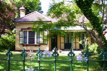 Kima 11 Albyn Rd. Photo Cathy Jones