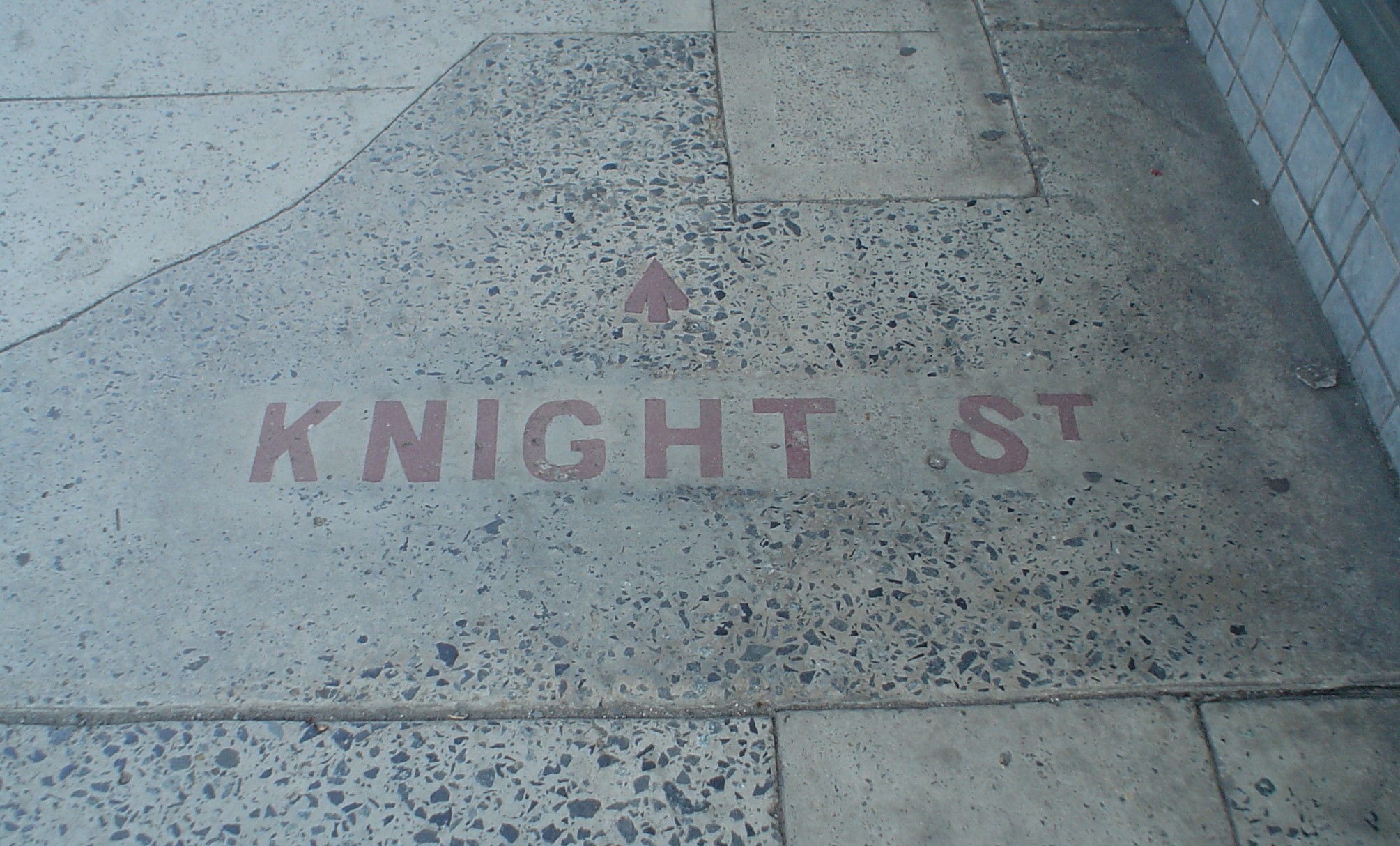 Knight Street footpath signage