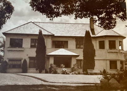 'Radstoke' The Boulevarde Strathfield. Photo 1937 by Monte Luke at the wedding of Noppy Wilkinson and Dr Rex Money. Photo provided by Angela Raymond.