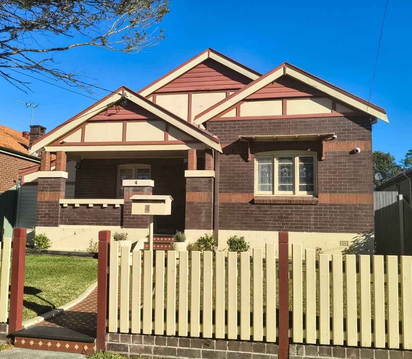 4 Birriwa Ave
